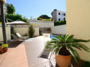 Villa Cossis in Lescala for six people
